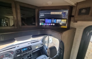 New 2025 Qwest on Mercedes Benz, 25 feet