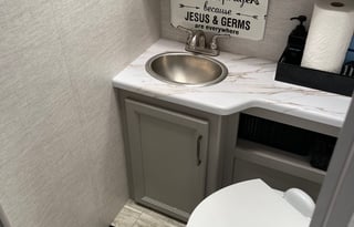 2023 28A THOR CHATEAU