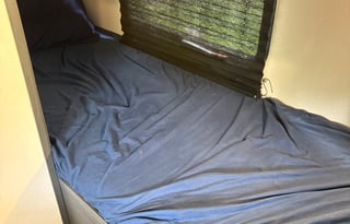 Clean Camper, pet friendly and delivery available!