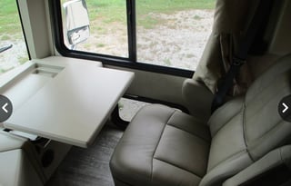 2019 Luxury Motor Coach w/ Washer / Dryer