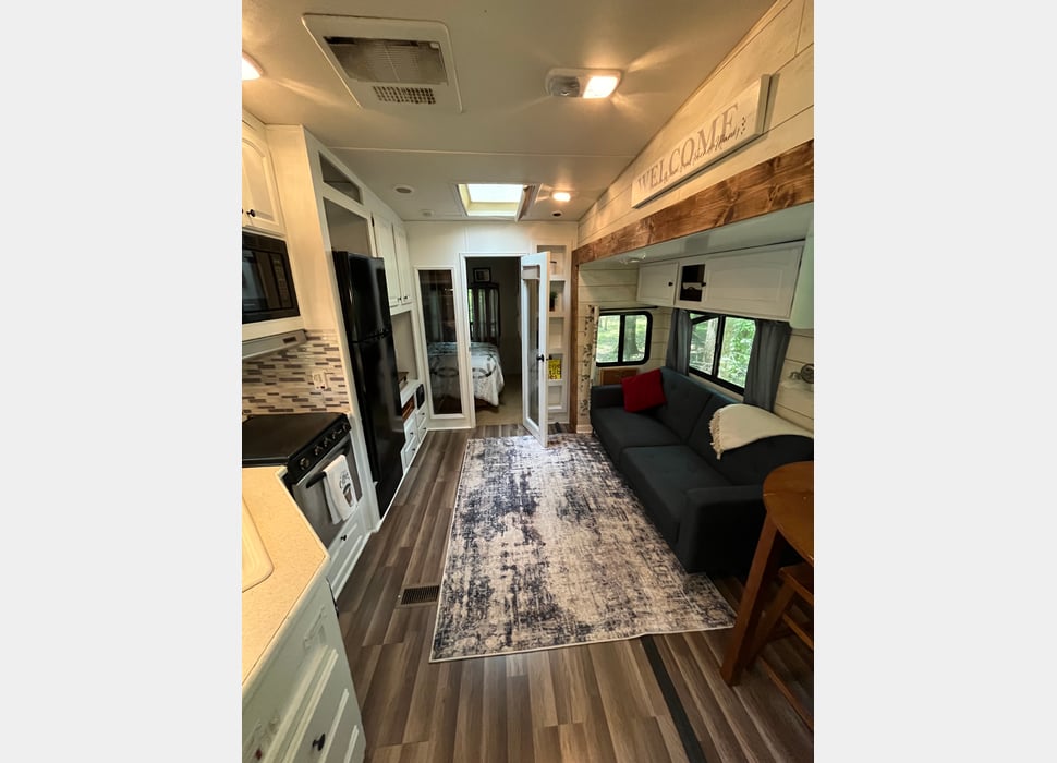Fifth Wheel rentals in Crownsville