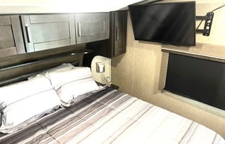 2021 Grand Design Reflection 28BH (Delivery Only)