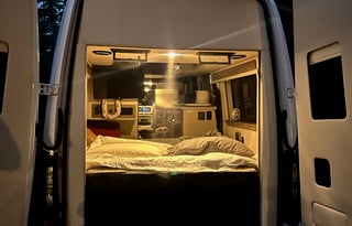 "Baby Beluga" 20ft MB Sprinter Glampervan