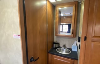 2013 Thor Motor Coach Majestic 23A