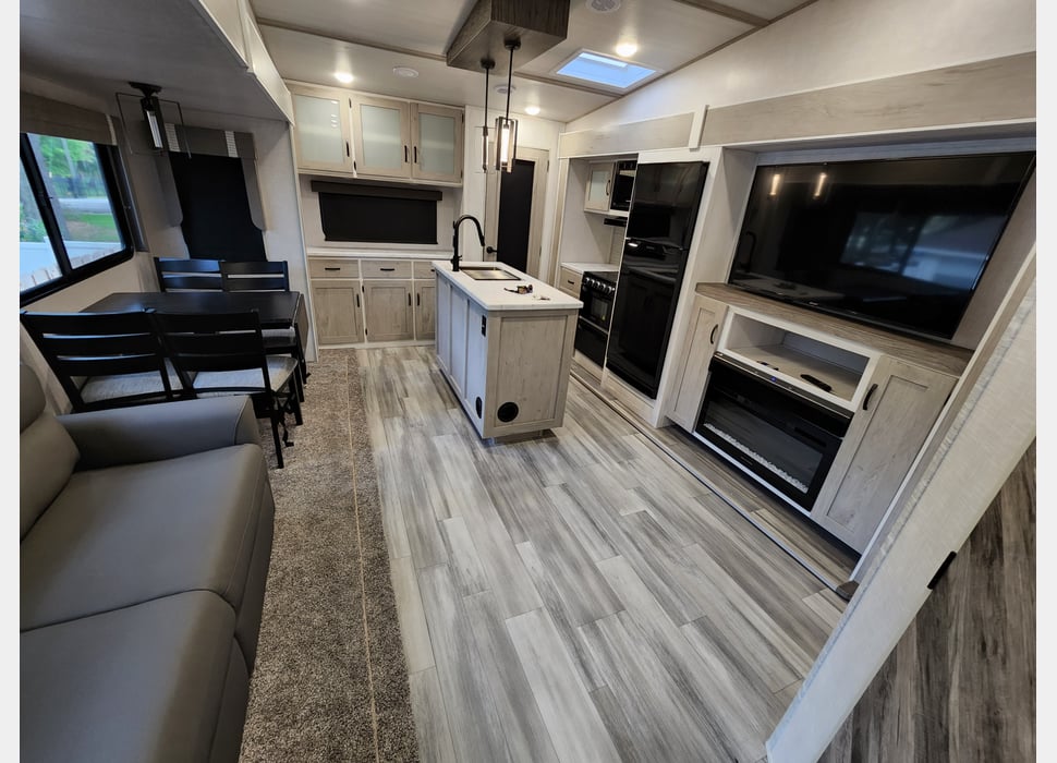 Fifth Wheel rentals in Brooksville
