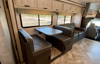 Home2Go - 2022 Forest River Sunseeker LE 2850SLE