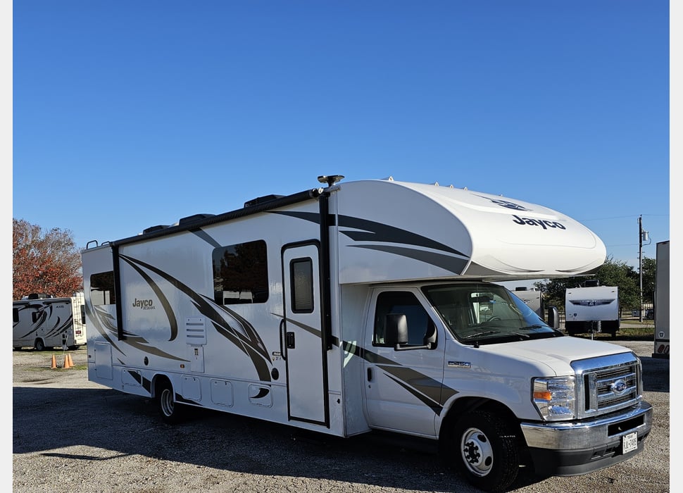 Class C Motor Home rentals in Lufkin