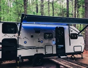 Forest River RV Cherokee Wolf Pup Black Label 17JGBL