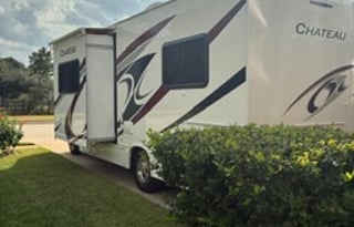 2021 Thor Motor Coach Chateau 25V