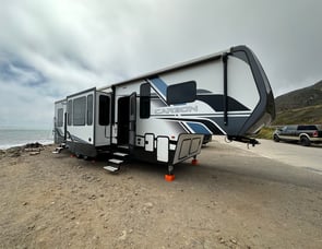 Keystone RV Carbon 358