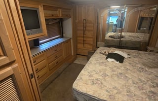 Luxury RV Camping — We Deliver, You Relax!