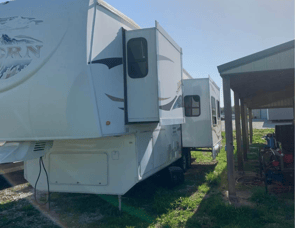 Heartland Bighorn 3055RL