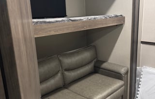 Solitude 3950BH-R ***Bunks & 2 Full Baths***