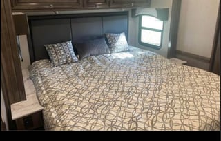 2021 Fleetwood RV Fortis 34MB