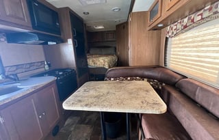 2015 Coachmen RV Leprechaun 220 QB