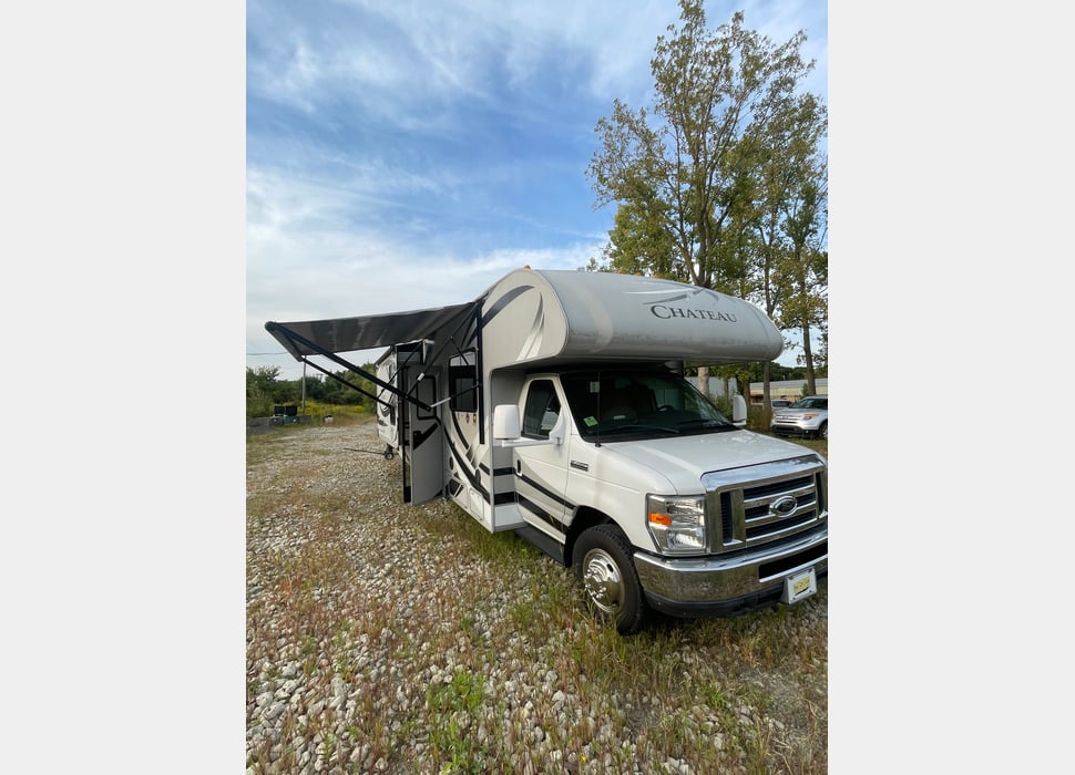 Class C Motor Home rentals in Ann Arbor