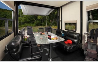 2018 Dutchmen Voltage 4005