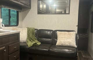 2019 Starcraft Autumn Ridge Outfitter 26BH