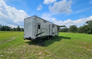 2 Bedroom, 2 Bath Luxury RV