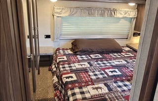 Family/Pet Friendly Large Camper Rental