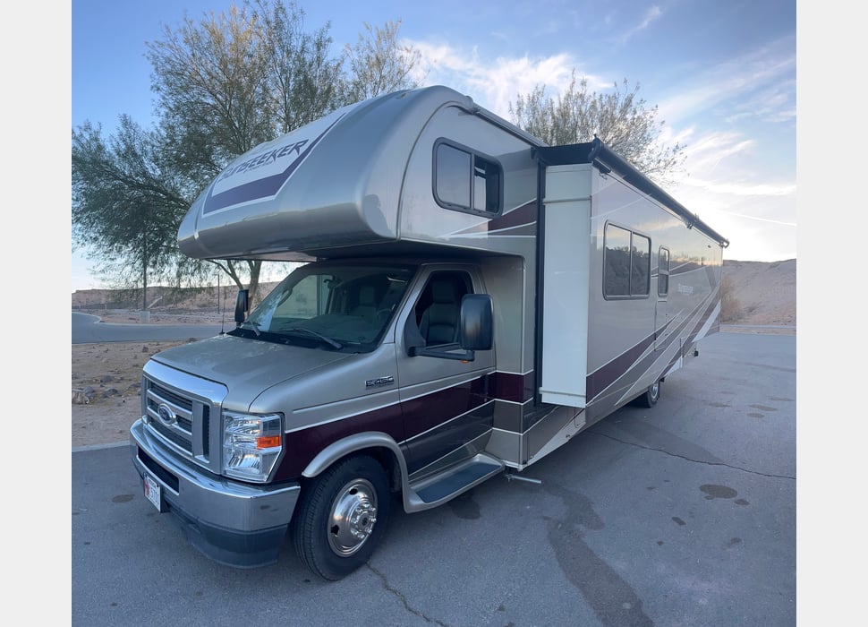 Class C Motor Home rentals in Las Vegas