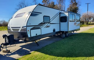 2022 Dutchmen RV Coleman Light 2715RL