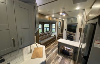 2021 Keystone RV Fuzion 424