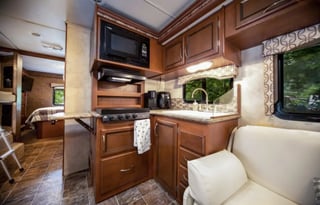 2013 C-Class Bunk House Great for Families