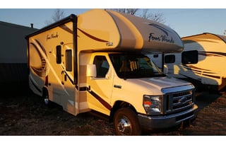 2017 Thor Motor Coach Four Winds 22B