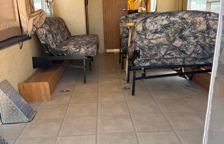 Jackknife sofa seating