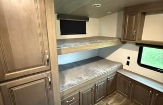 2022 Keystone RV Cougar Half-Ton 34TSB