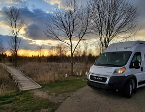 Winnebago Solis 59PX