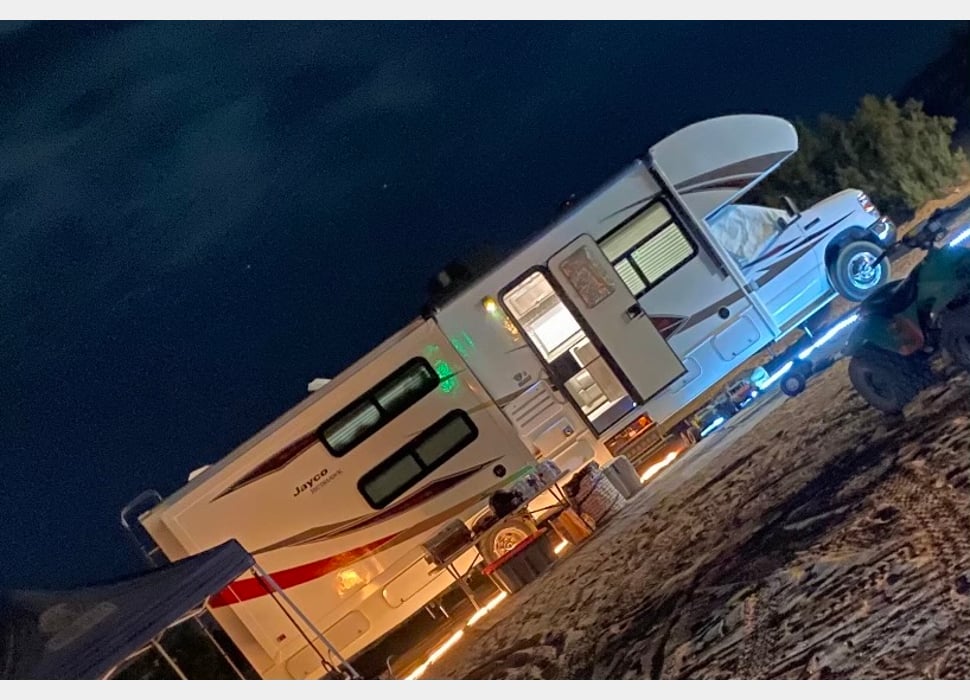 Class C Motor Home rentals in Vista