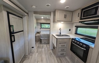 Flagstaff Micro Lite | Modern and cozy w/ 2 slides