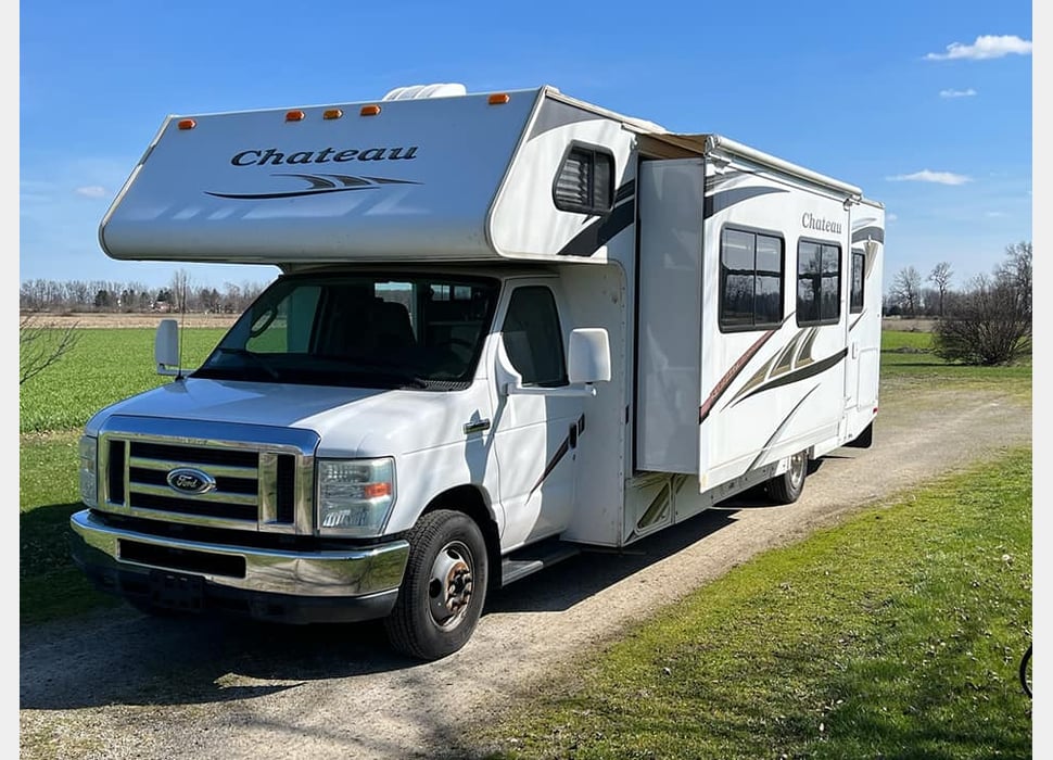 Class C Motor Home rentals in Marengo