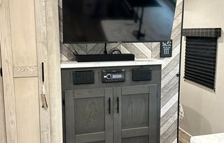 2 bdrm Camper with 2 A/C units!