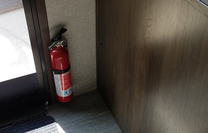 Fire extinguisher