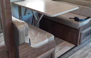 Clean - Comfortable - Pet Friendly- Slideout