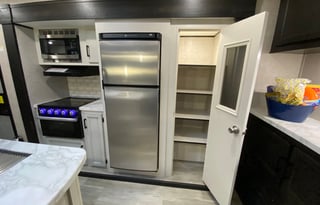 Impressive Family favorite RV! 3 slides 3 TV’s