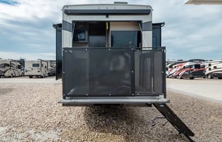 North Cascades Bounder | Luxury | Spacious | Vegas