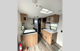 2024 New Forest River Prime Time Avenger Sleeps 6