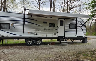 Salem Family Bunkhouse - "RUSSELL"