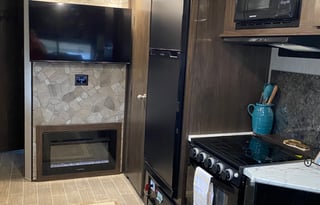 Ponderosa - 2020 Forest River Grey Wolf 26MK