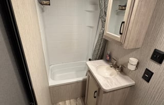 An RV With Two Full Bathrooms?  Yes Please!