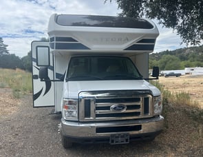 Entegra Coach Odyssey 26D