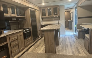 Billie’s Entertainment Camper - KING BED