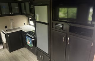 Grand Design Imagine 2800BH