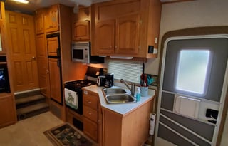 Estes Park Campsite & 5th Wheel | Stationary $AVE
