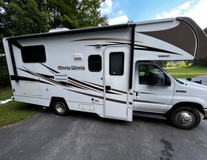 Winnebago Minnie Winnie 22R
