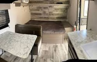 2020 Coleman Lantern LT 17B